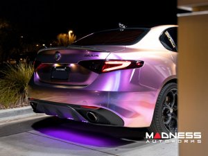 Alfa Romeo Giulia Emblem - Nero Edizione - Rear 